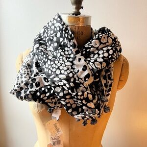 Diane‎ Von Furstenberg Silk Cotton Leopard Rain Spots Circle Scarf NWT